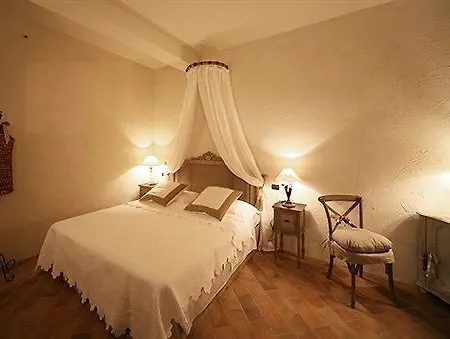 Il Poggio Country Country house Graniti